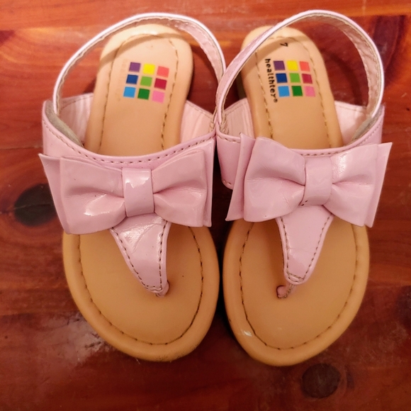 Healthtex Toddler 7 Pink Sandals - Picture 2 of 10